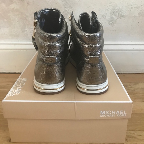 MICHAEL KORS STUDDED HIGH TOPS SZ 9.5 - Picture 3 of 5